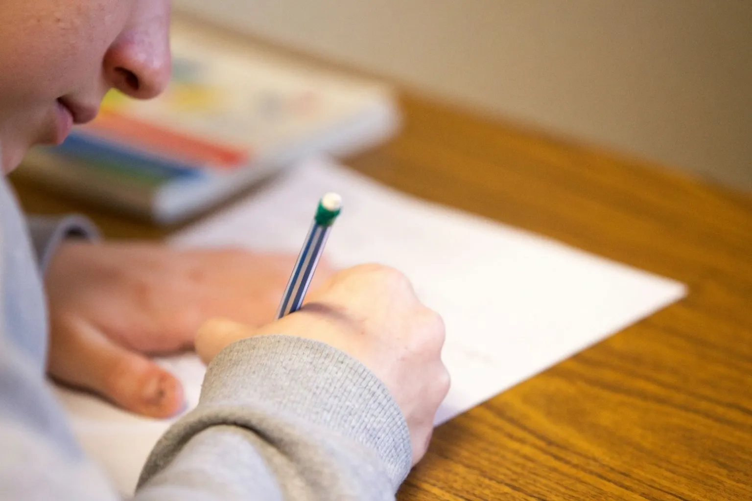 Brevet et bac 2027 : pourquoi la qualité de rédaction impacte désormais vos notes en maths