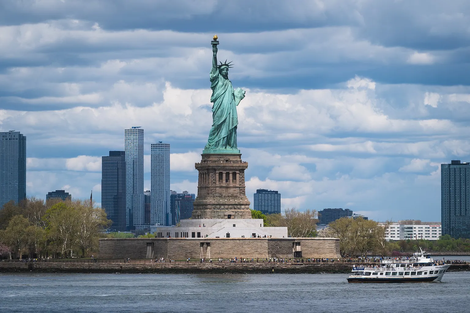 Statue de la Liberté : tarifs et budget en 4 étapes