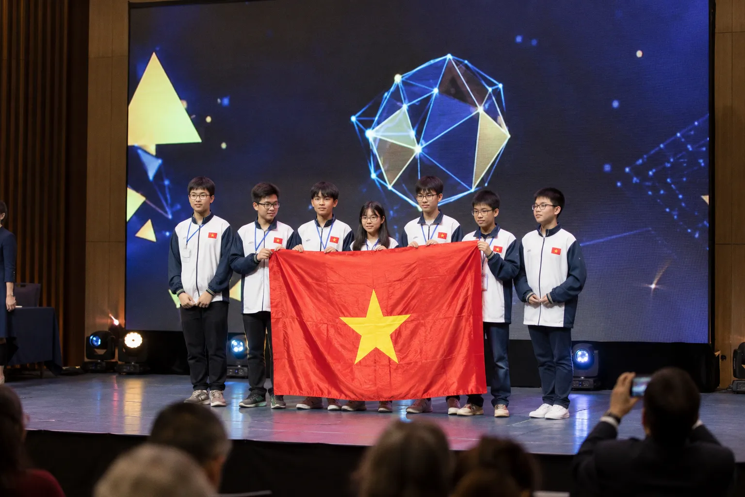 Succès au concours MIMC : les clés de la réussite des élèves de Hoang Mai Star